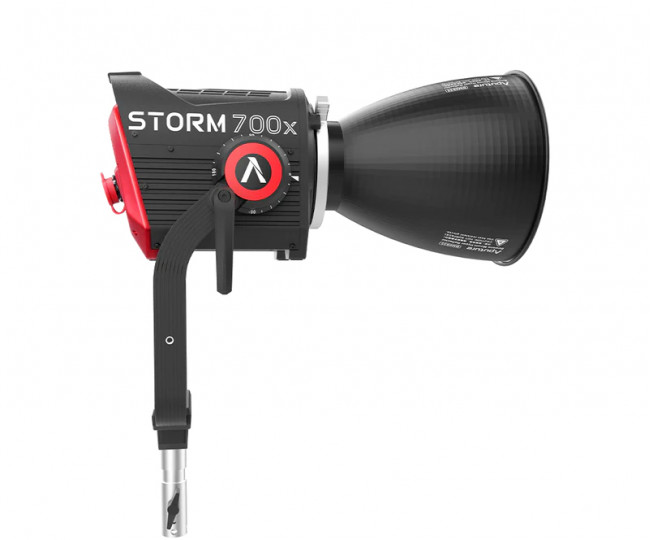 Прожектор Aputure STORM 700x